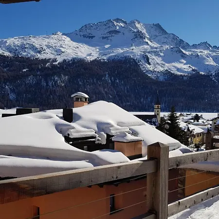 Chesa Bellaval, Haus La Vuolp 2 1 2-zimmerwohnung 席尔瓦普拉纳