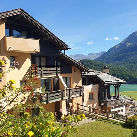 Chesa Bellaval, Haus La Vuolp 2 1 2-zimmerwohnung * Silvaplana