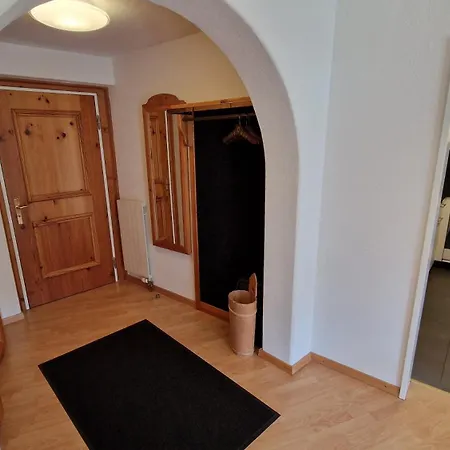 Appartamento Chesa Bellaval, Haus La Vuolp 2 1 2-zimmerwohnung *