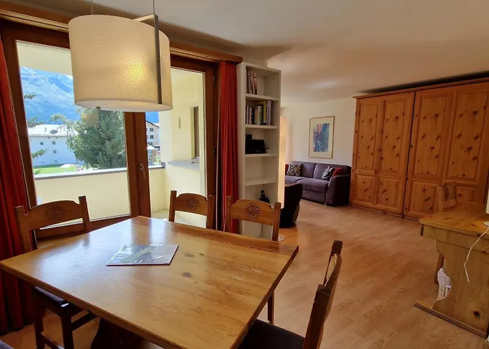 Chesa Bellaval, Haus La Vuolp 2 1 2-zimmerwohnung 아파트 실파플라나