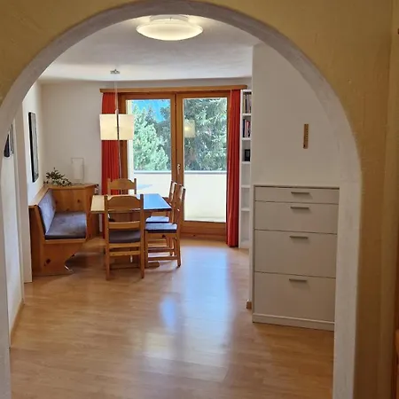 Chesa Bellaval, Haus La Vuolp 2 1 2-zimmerwohnung * Silvaplana